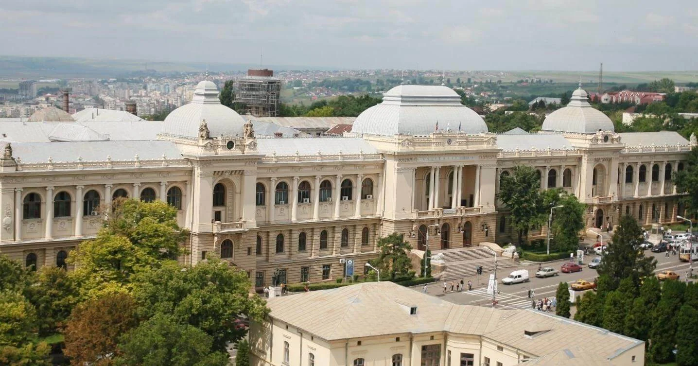 Un campus care a văzut de toate